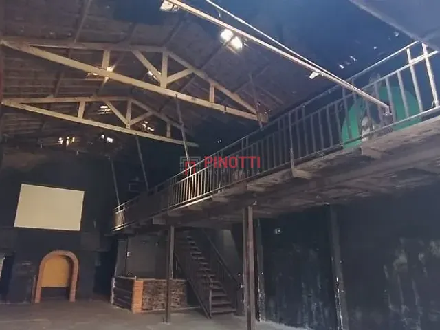 Galpão / Barracão à venda ou para alugar, no bairro Rudge Ramos em São Bernardo do Campo