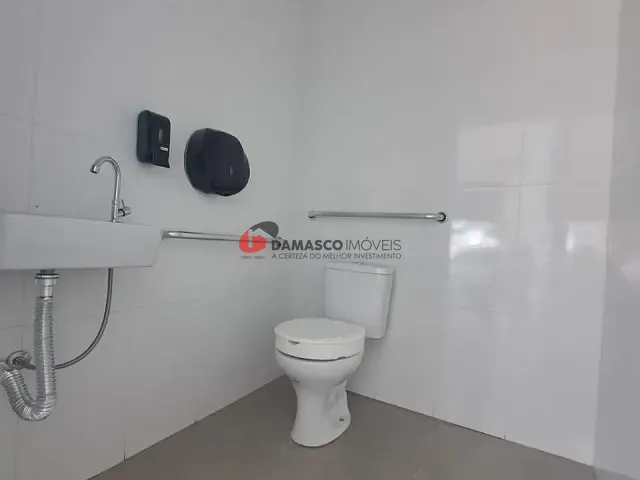 Galpão / Barracão com 210m², para alugar, no bairro Santo Antônio em São Caetano do Sul