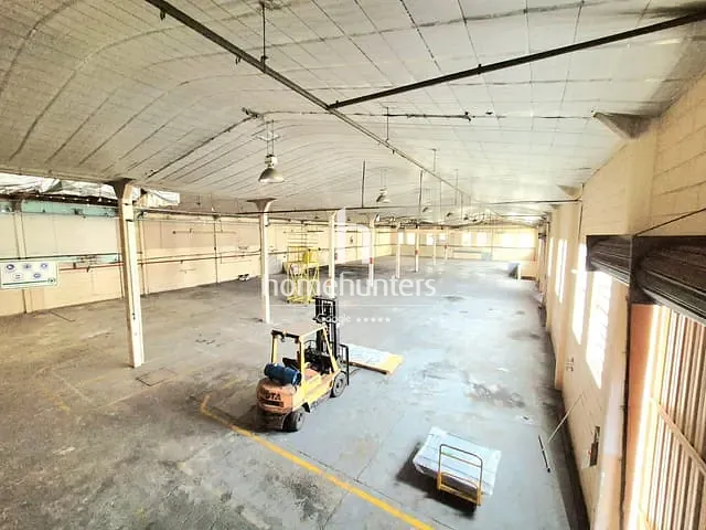 Galpão / Barracão com 1960m², para alugar, no bairro Jardim do Lago Continuação em Campinas