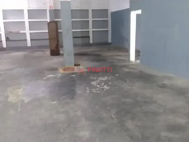 Galpão / Barracão à venda ou para alugar, no bairro Paulicéia em São Bernardo do Campo
