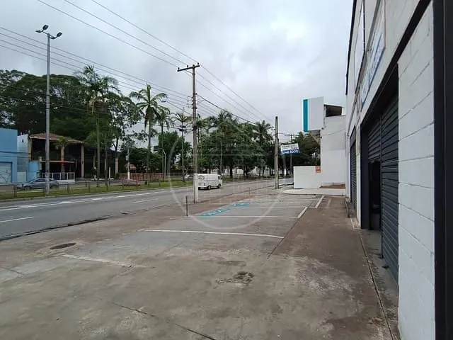 Galpão / Barracão com 1200m², à venda ou para alugar, no bairro Jardim Três Marias em São Paulo
