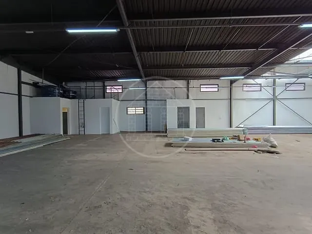 Galpão / Barracão com 1200m², à venda ou para alugar, no bairro Jardim Três Marias em São Paulo