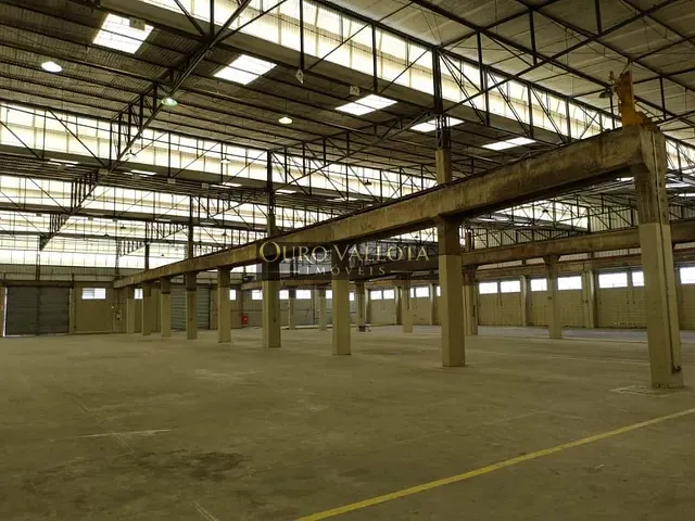 Galpão / Barracão com 5400m², para alugar, no bairro Vila Guilherme em São Paulo