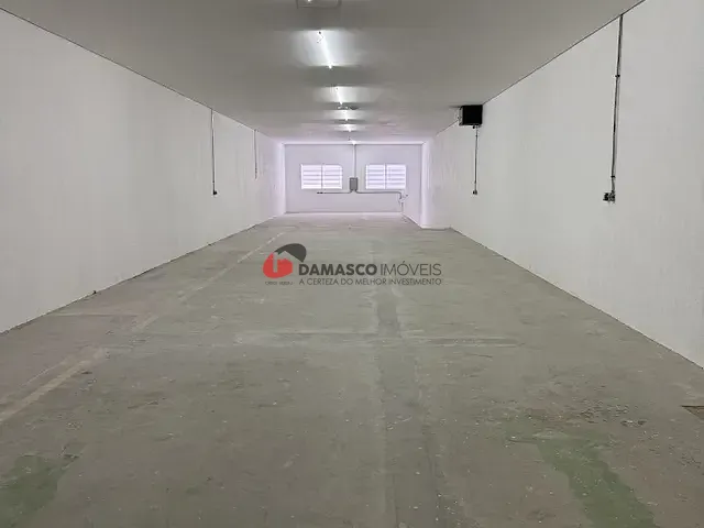 Galpão / Barracão com 280m², para alugar, no bairro Cerâmica em São Caetano do Sul