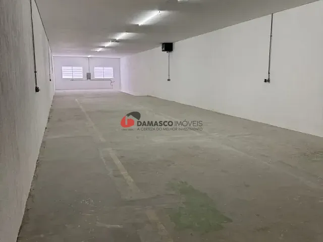 Galpão / Barracão com 280m², para alugar, no bairro Cerâmica em São Caetano do Sul