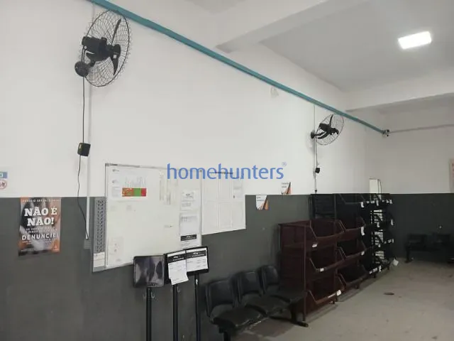 Galpão / Barracão com 180m², para alugar, no bairro Vila Pompéia em Campinas