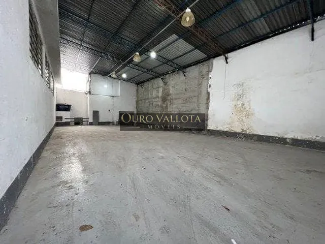 Galpão / Barracão com 380m², para alugar, no bairro Vila Bertioga em São Paulo