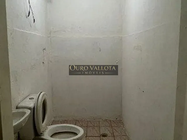 Galpão / Barracão com 380m², para alugar, no bairro Vila Bertioga em São Paulo