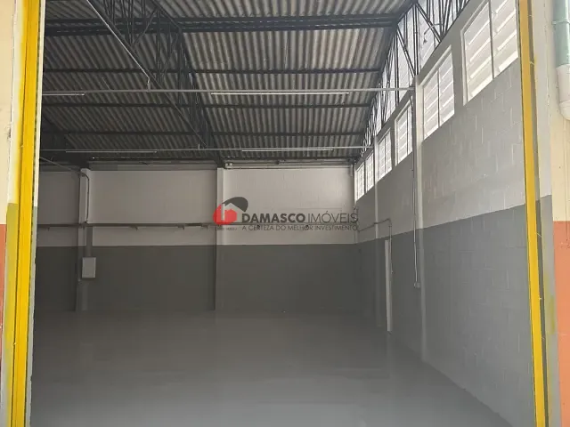 Galpão / Barracão com 490m², para alugar, no bairro Centro em São Caetano do Sul