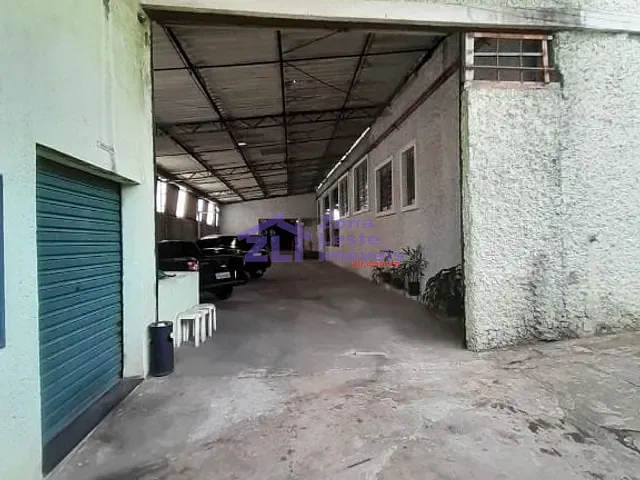 Galpão / Barracão com 1500m², à venda, no bairro Parque dos Bancários em São Paulo