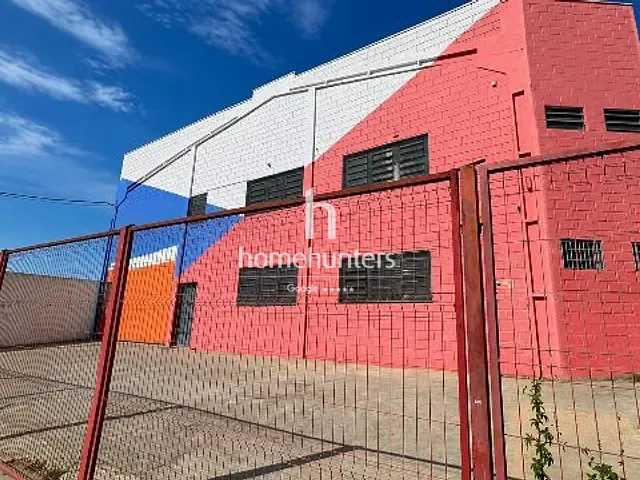 Galpão / Barracão com 560m², para alugar, no bairro Jardim das Bandeiras em Campinas