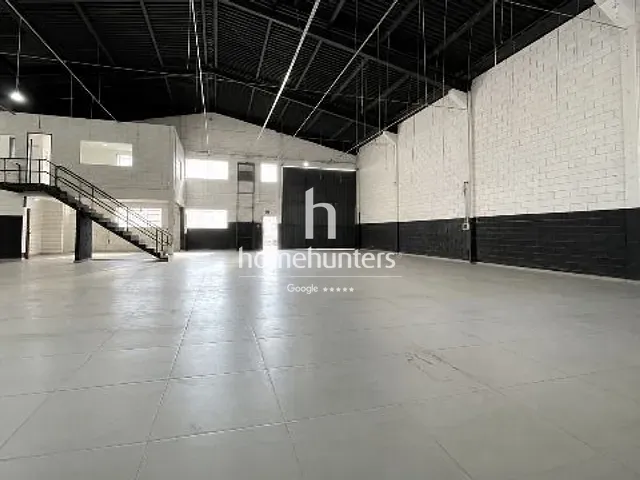 Galpão / Barracão com 560m², para alugar, no bairro Jardim das Bandeiras em Campinas
