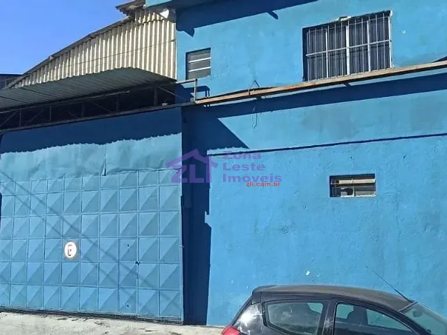 Galpão / Barracão com 600m², para alugar, no bairro Vila Paranaguá em São Paulo