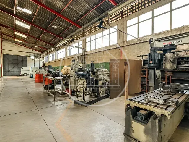 Galpão / Barracão com 1509m², à venda, no bairro Vila Isa em São Paulo
