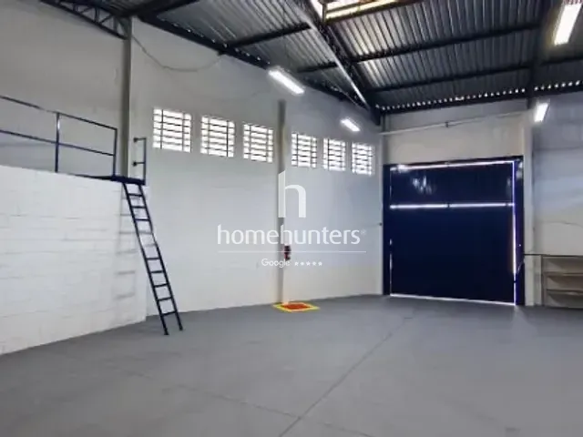 Galpão / Barracão com 517m², para alugar, no bairro Parque da Figueira em Campinas