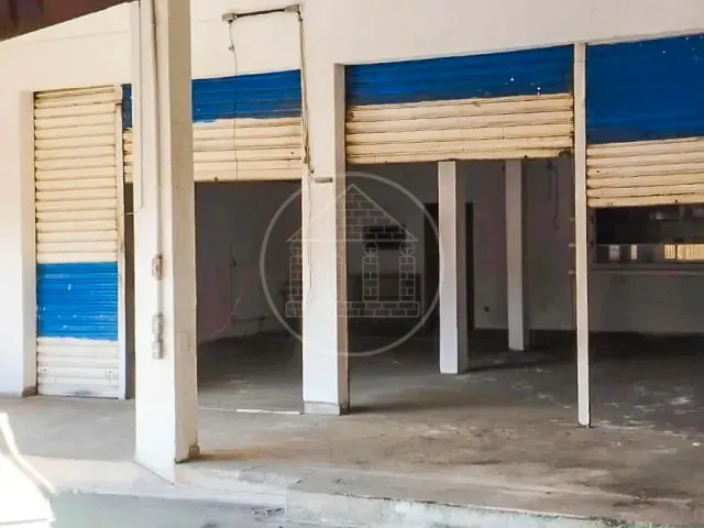 Galpão / Barracão à venda, no bairro Vila Natal em São Paulo