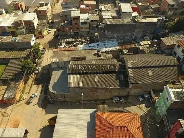 Galpão / Barracão com 1000m², à venda, no bairro Vila São Rafael em Guarulhos