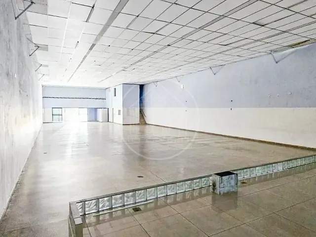 Galpão / Barracão com 500m², para alugar, no bairro Jardim Varginha em São Paulo