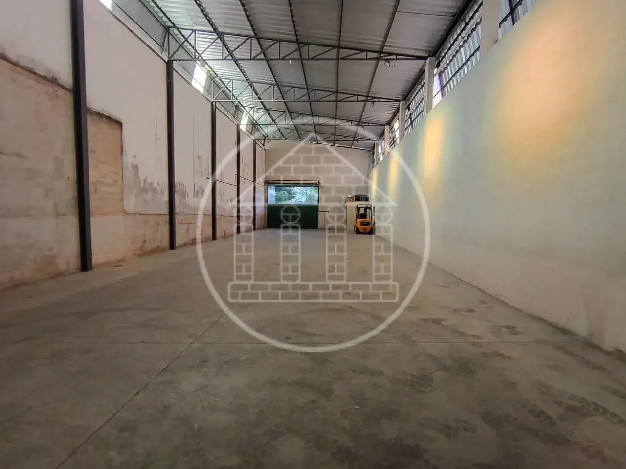 Depósito-Galpão, 250 m² - Foto 1