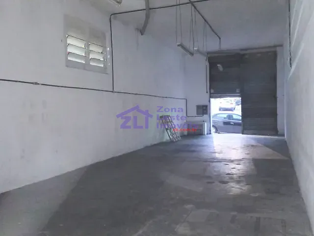 Galpão / Barracão com 125m², para alugar, no bairro Vila Guarani(Zona Leste) em São Paulo