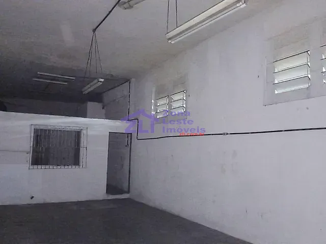 Galpão / Barracão com 125m², para alugar, no bairro Vila Guarani(Zona Leste) em São Paulo