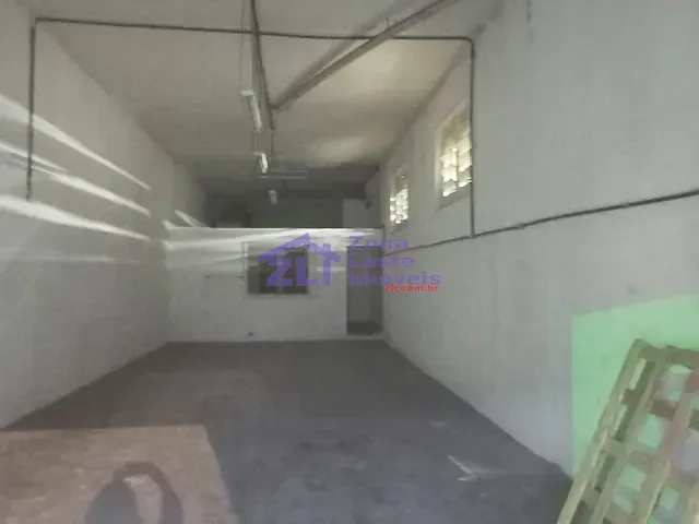 Galpão / Barracão com 125m², para alugar, no bairro Vila Guarani(Zona Leste) em São Paulo