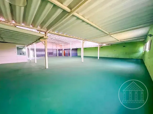 Galpão / Barracão com 500m², à venda ou para alugar, no bairro Socorro em São Paulo