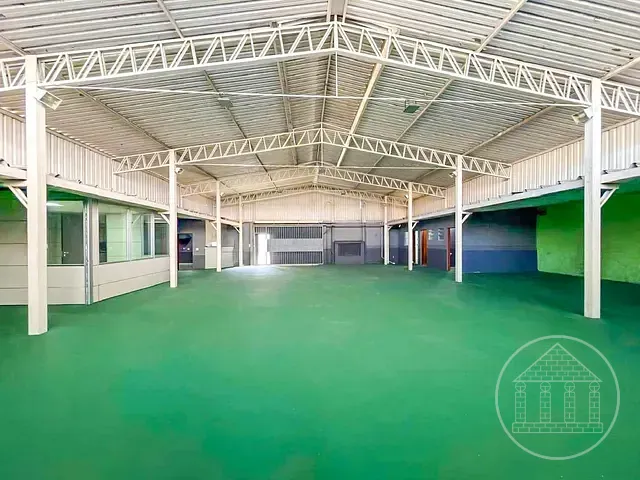 Galpão / Barracão com 500m², à venda ou para alugar, no bairro Socorro em São Paulo