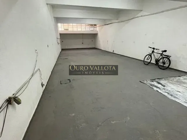 Galpão / Barracão com 300m², à venda, no bairro Brás em São Paulo