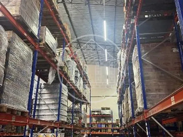 Galpão / Barracão com 1300m², para alugar, no bairro Jardim São Luís em São Paulo