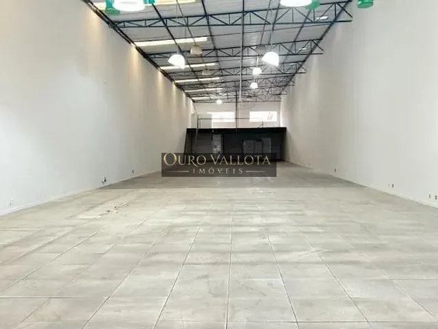 Galpão / Barracão com 576m², para alugar, no bairro Vila Fátima em São Paulo