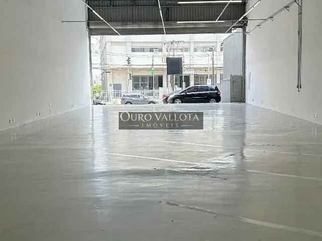Galpão / Barracão com 576m², para alugar, no bairro Vila Fátima em São Paulo