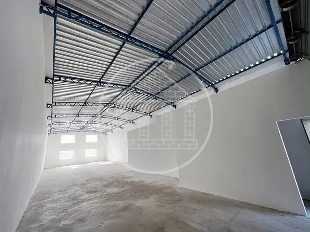 Galpão / Barracão com 600m², para alugar, no bairro Vila Califórnia(Zona Sul) em São Paulo