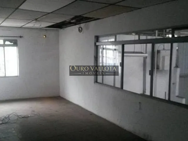 Galpão / Barracão com 1080m², à venda, no bairro Vila Gumercindo em São Paulo