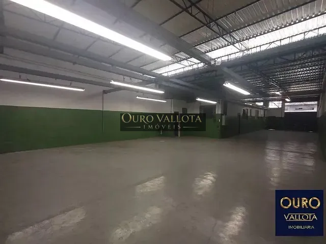 Galpão / Barracão com 400m², para alugar, no bairro Vila Bertioga em São Paulo
