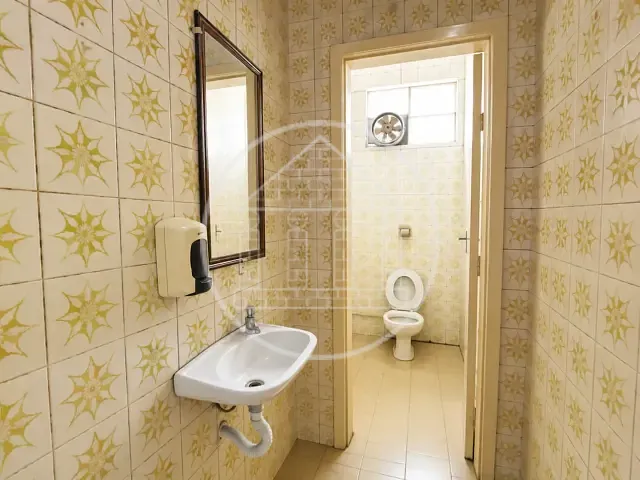 Galpão / Barracão com 700m², à venda ou para alugar, no bairro Vila Socorro em São Paulo