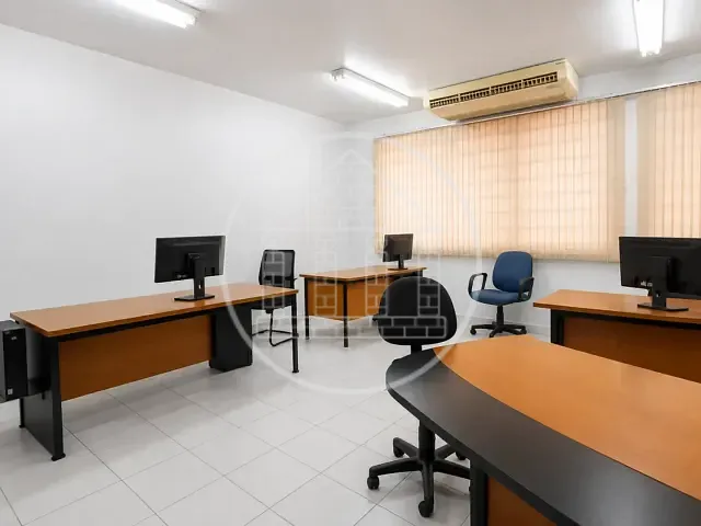 Galpão / Barracão com 700m², à venda ou para alugar, no bairro Vila Socorro em São Paulo