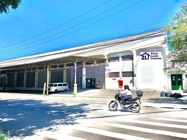 Galpão / Barracão com 5610m², para alugar, no bairro Jardim Humaitá em São Paulo
