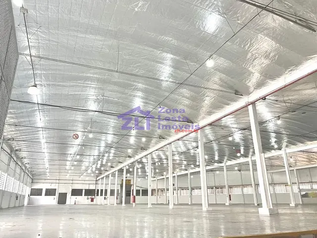 Galpão / Barracão com 5610m², para alugar, no bairro Jardim Humaitá em São Paulo