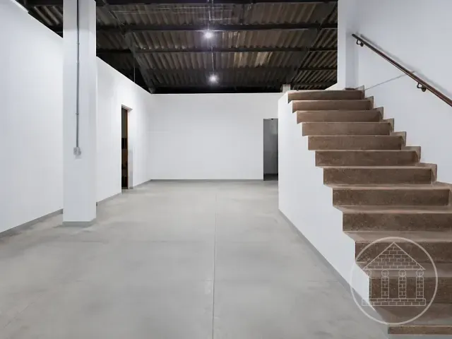 Galpão / Barracão com 2000m², à venda ou para alugar, no bairro Socorro em São Paulo