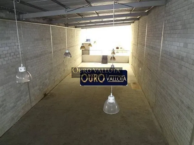 Galpão / Barracão com 500m², para alugar, no bairro Jardim Independência em São Paulo