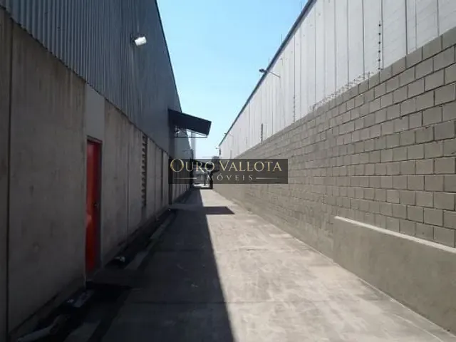 Galpão / Barracão com 10000m², para alugar, no bairro Tamboré em Barueri