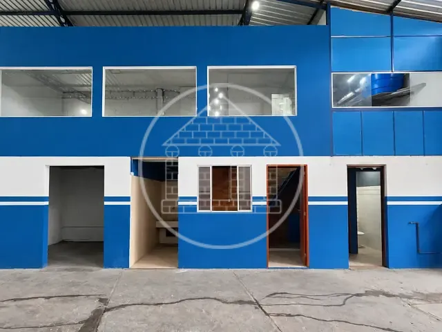 Galpão / Barracão com 300m², para alugar, no bairro Jardim Maria Rita em São Paulo