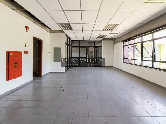 Galpão / Barracão com 3000m², para alugar, no bairro Jardim Regina Alice em Barueri