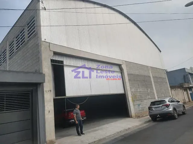 Galpão / Barracão com 500m², para alugar, no bairro Jardim Presidente Dutra em Guarulhos