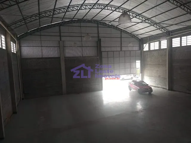 Galpão / Barracão com 500m², para alugar, no bairro Jardim Presidente Dutra em Guarulhos