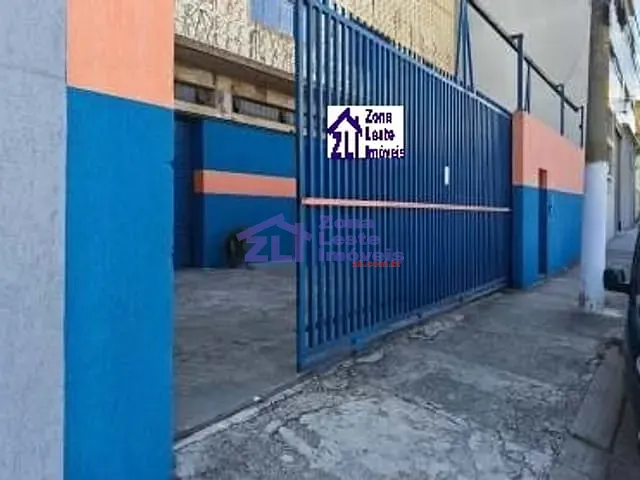 Galpão / Barracão com 244m², para alugar, no bairro Vila Invernada em São Paulo