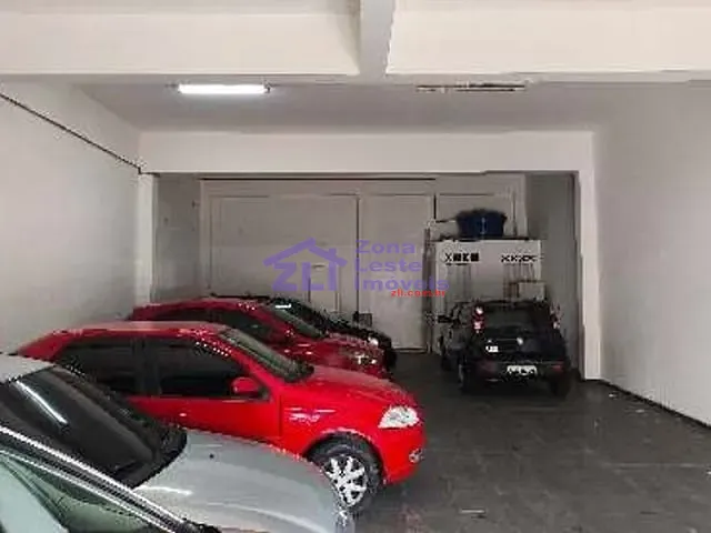 Galpão / Barracão com 240m², para alugar, no bairro Vila Invernada em São Paulo