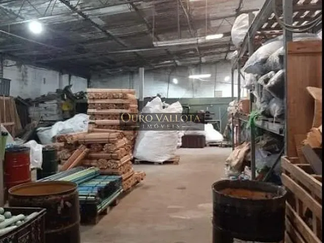 Galpão / Barracão com 1300m², para alugar, no bairro Cidade São Mateus em São Paulo