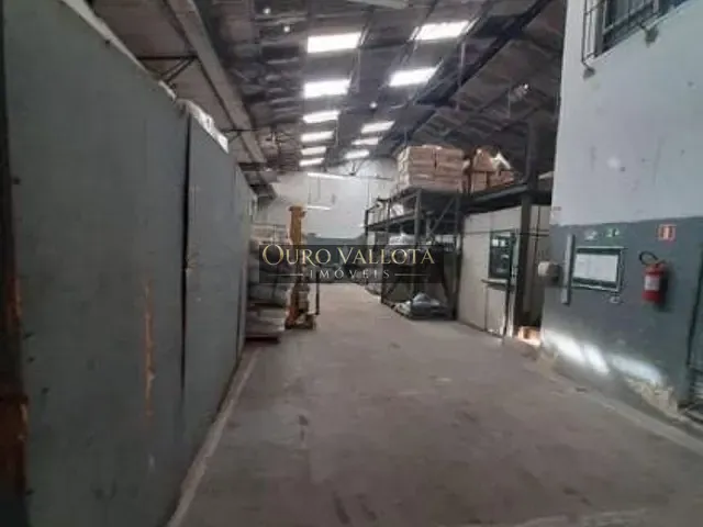 Galpão / Barracão com 1300m², para alugar, no bairro Cidade São Mateus em São Paulo